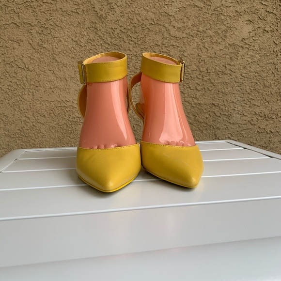 Nine West yellow leather pointy pumps sandals 8.5 - Picture 4 of 16